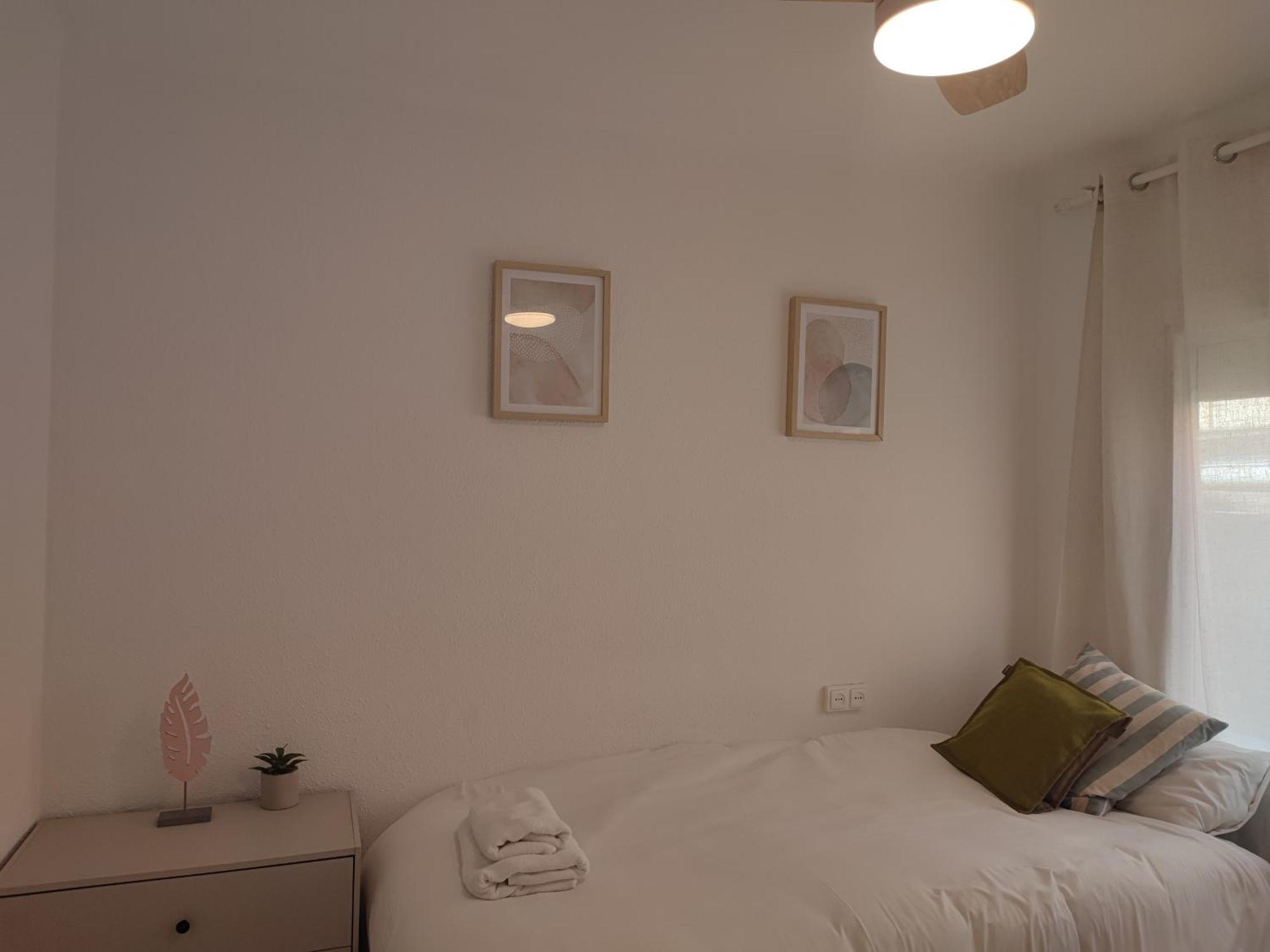 Feel Welcome Barcelona Apartment Cornellà de Llobregat Exterior foto